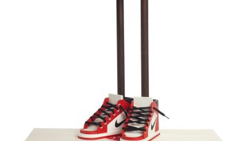 GROTESK x CASE STUDYO “6FT 6IN”