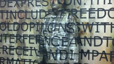 Performance Liu Bolin X Rero @ Blackslash Gallery - VALDAN©2012–2013