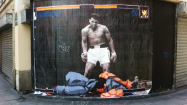 Street Artiste Combo Paris Rue Saint Denis Street Fighter Muhammad Ali