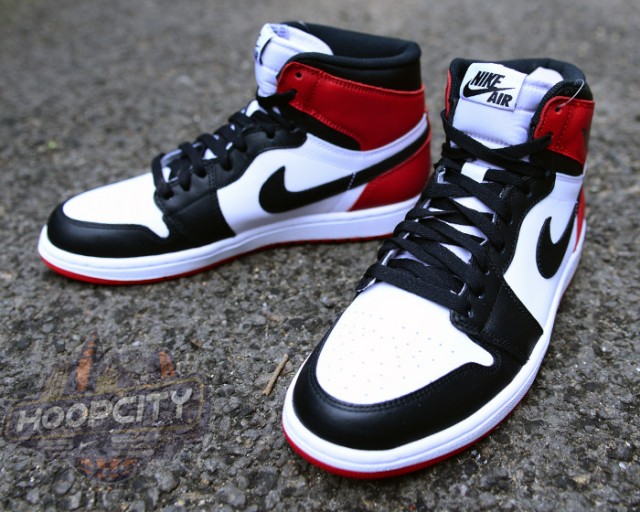 Air Jordan 1 Black Toe 2013 photo original