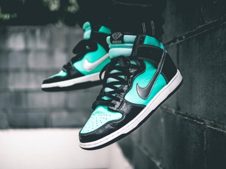 Nike SB Dunk High Tiffany Diamond Supply