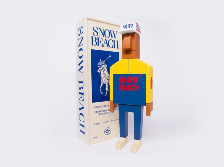Grotesk X Case Studyo Snow Beach Figurine