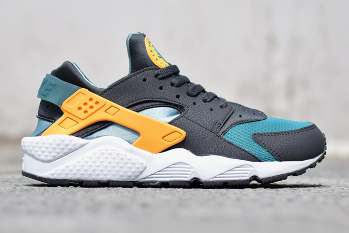 Nike-Air-Huarache-teal-orange