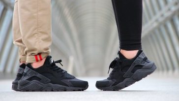 Nike-Air-Huarache-Triple-Black-2014-7-540x360