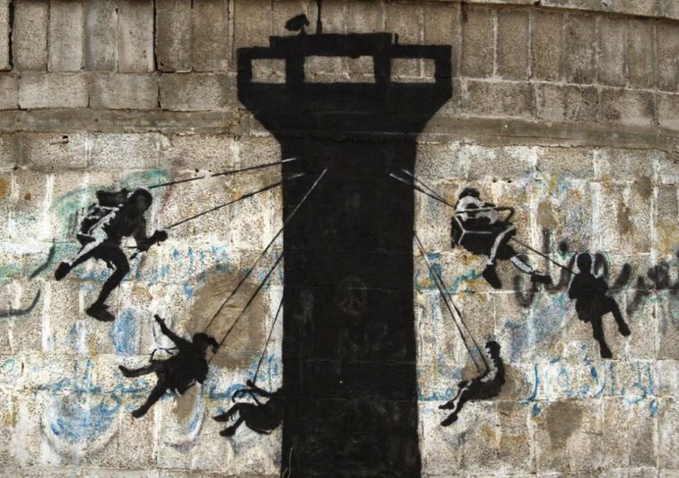 Banksy-Street-Art-Gaza-2015