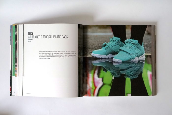 Book-Sneakers-UglyMely