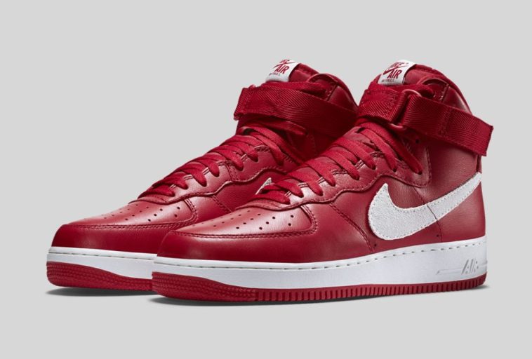 NIKE AIR FORCE 1 HIGH RETRO « NAI KE »