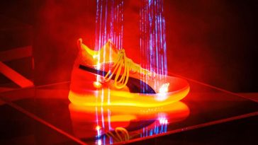 Puma Clyde Court Disrupt
