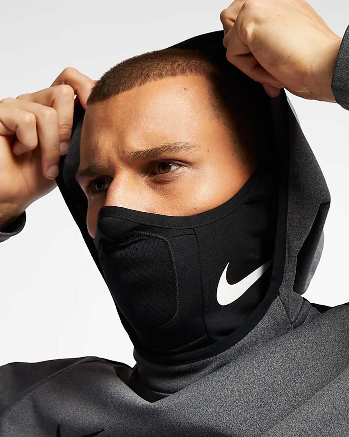 cache cou Nike VaporKnit Strike Snood