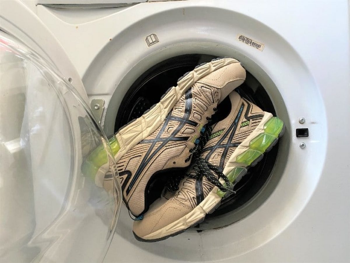 Peut-on laver ses chaussures à la machine à laver ? - Voici